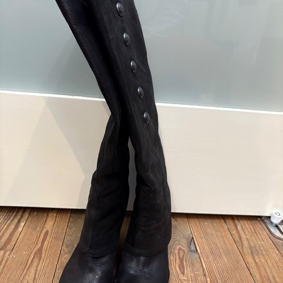 5.5 Black Vince Camuto Leather Wedge Boot with Button Detail - Picture 7 of 8